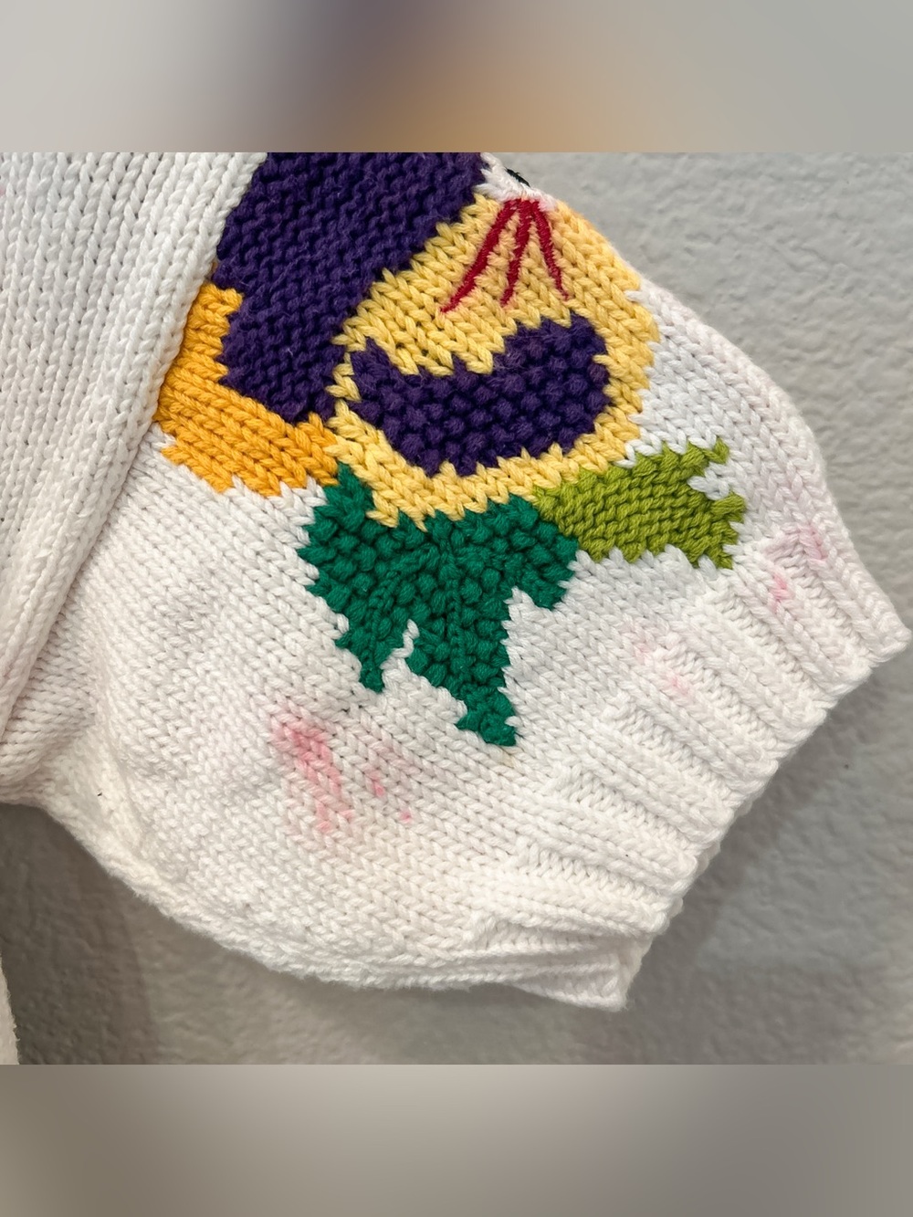 Vintage Hand Floral Hand Knit Sweater With Pansies Flowers Artsy Size S/M 90s - Picture 8 of 11